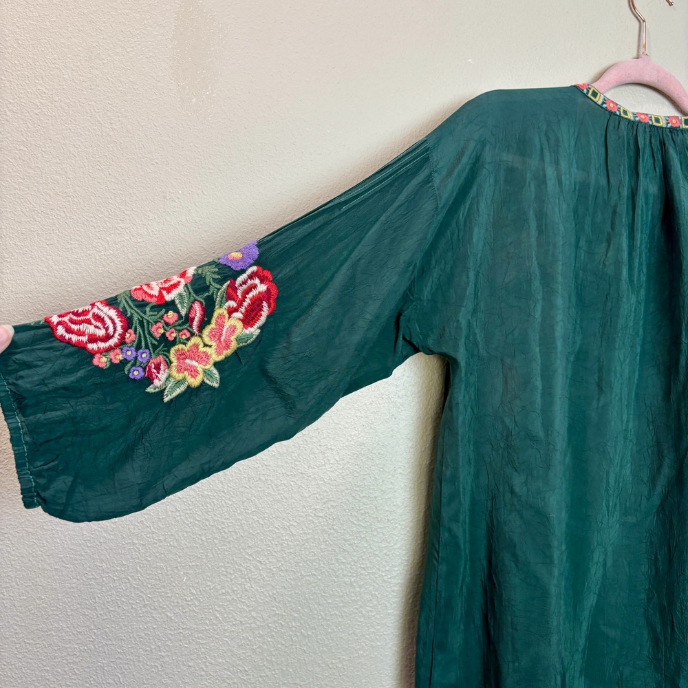 NWT Johnny Was Zedonia Embroidered Tunic Top Green Floral Bohemian Blouse M - Picture 11 of 12